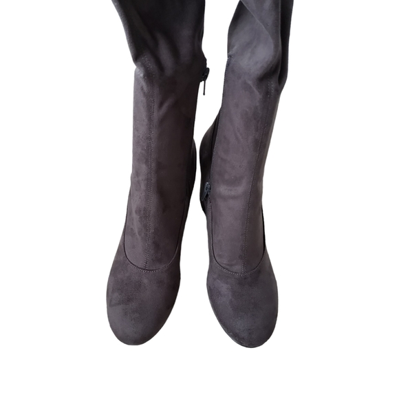 Marc Fisher Praye Over The Knee Faux Suede Gray Boots NWT - Picture 4 of 10